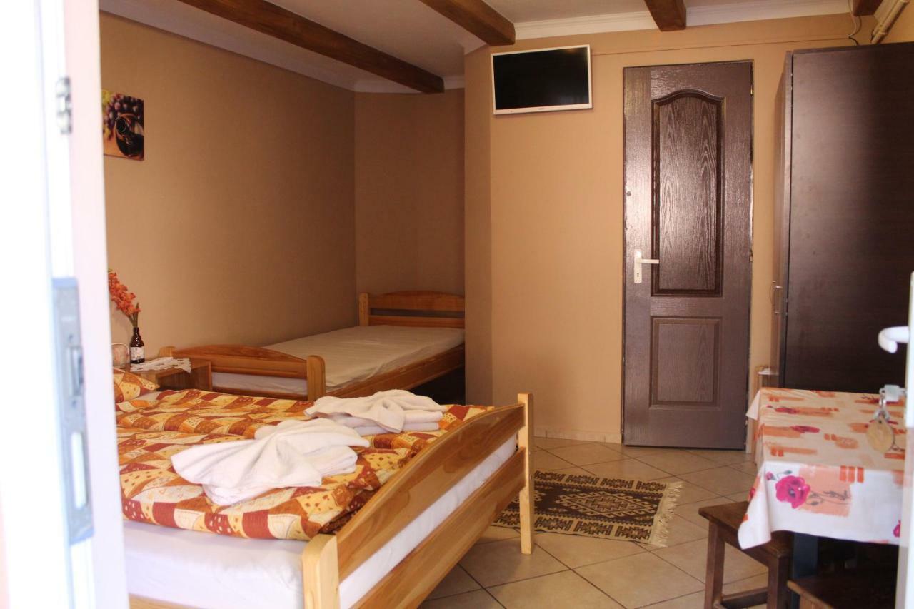 Kovacs Guesthouse Praid Exterior foto
